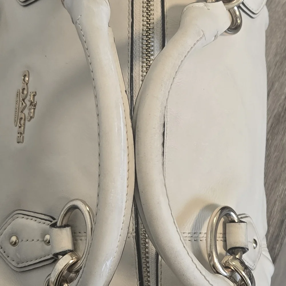 Coach White Leather Purse - Picture 11 of 16